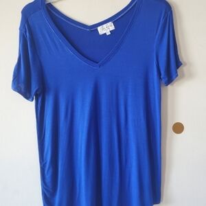 BUNDLE: Feel the Piece Womens Top size M/L Blue Pullover Short Sleeve Smooth